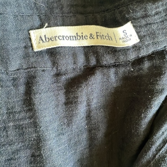 Abercrombie & Fitch Gauzy Cotton Crinkled Button Down Top - Picture 8 of 9
